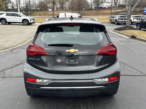 Used 2020 Chevrolet Bolt Premier w/ Infotainment Package image 6