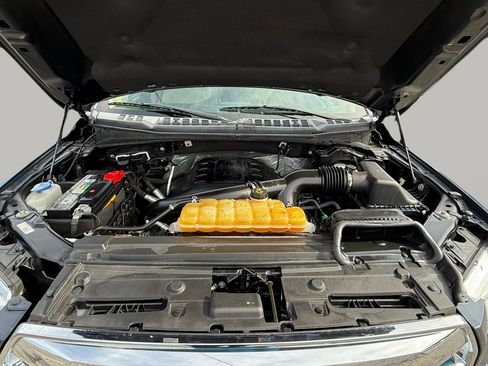 Used 2016 Ford F150 Lariat w/ Equipment Group 502A Luxury image 26