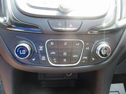 Certified 2023 Chevrolet Equinox RS w/ LPO, Floor Liner Package image 23