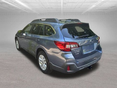 Used 2018 Subaru Outback 2.5i Premium AWD/4WD image 3