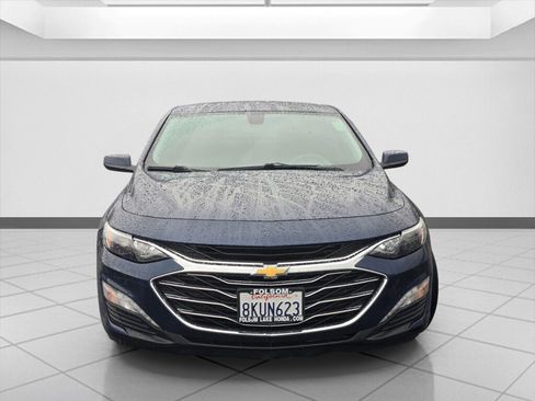 Used 2019 Chevrolet Malibu LT image 2