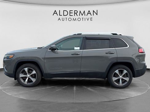 Used 2019 Jeep Cherokee Limited AWD/4WD image 2