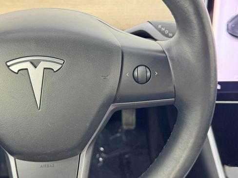 Used 2018 Tesla Model 3 Long Range image 19