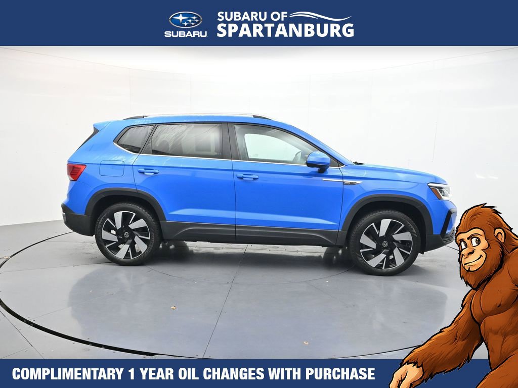 Used 2024 Volkswagen Taos SEL AWD/4WD image 9