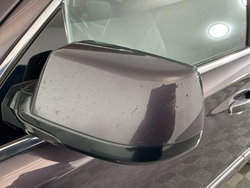 Used 2015 GMC Yukon Denali image 8