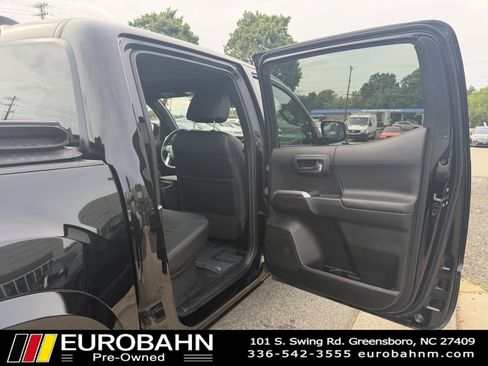 Used 2023 Toyota Tacoma Limited w/ Nightshade Package AWD/4WD image 14