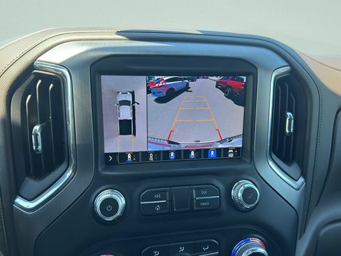 Used 2022 GMC Sierra 3500 Denali AWD/4WD image 24