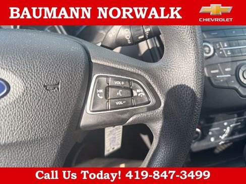 Used 2018 Ford Focus SE FWD image 23
