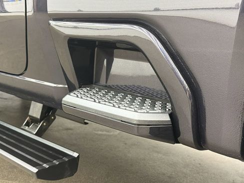 Used 2025 GMC Sierra 3500 Denali w/ Denali Reserve Package image 20