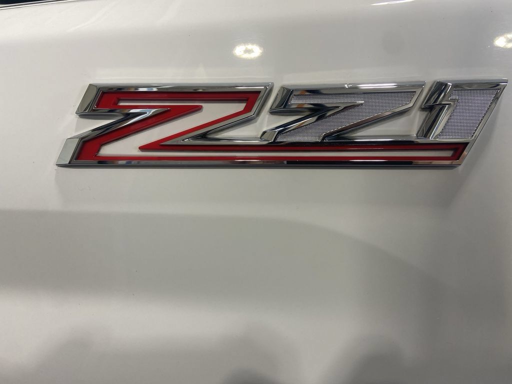 Used 2022 Chevrolet Silverado 2500 LTZ AWD/4WD image 31