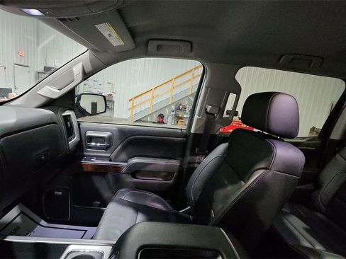 Used 2017 GMC Sierra 1500 SLT w/ SLT Premium Package image 11