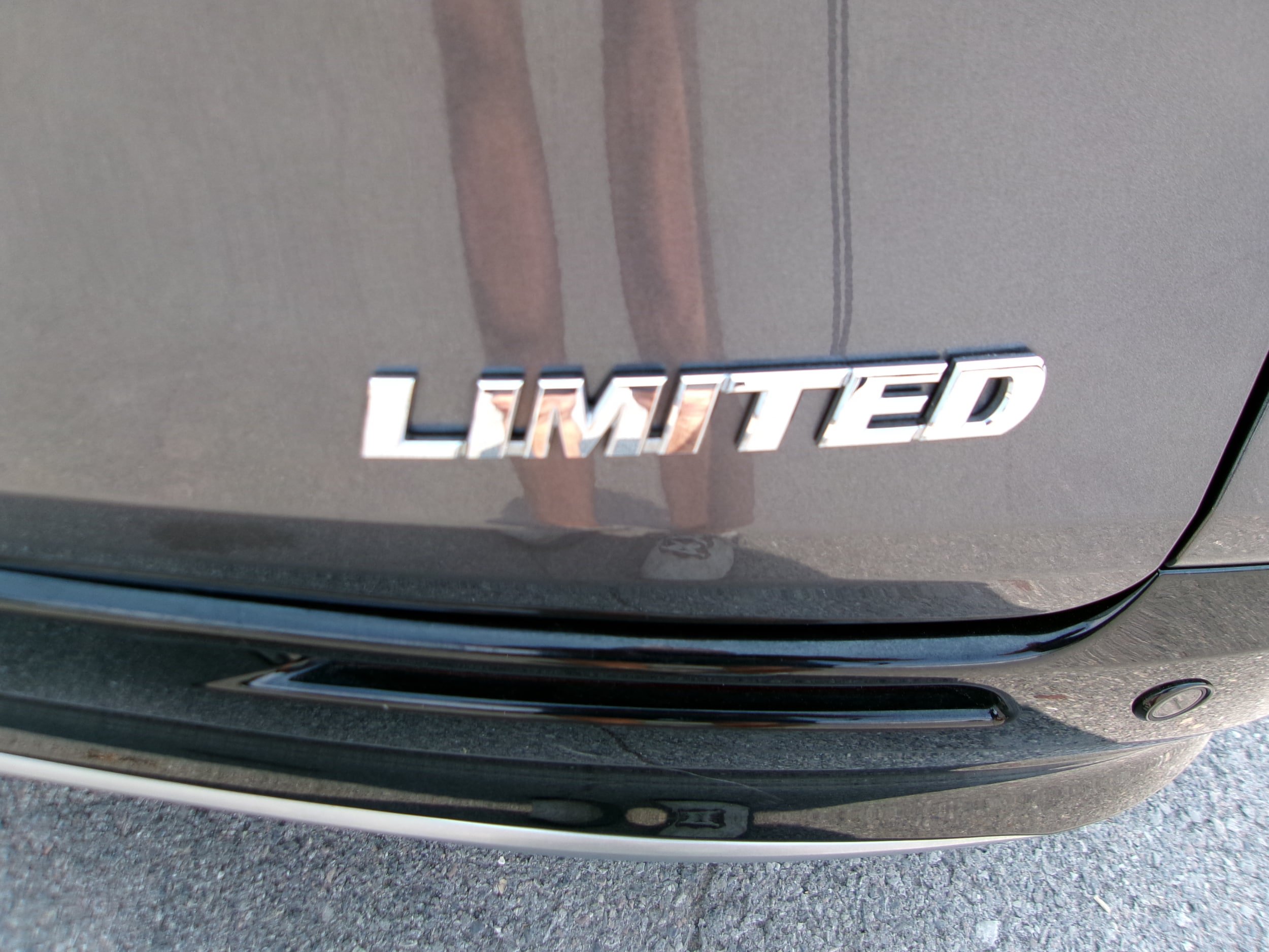 Used 2025 Toyota Sienna Limited AWD/4WD image 10