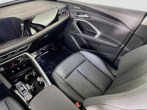 Certified 2025 Audi Q5 Premium Plus w/ Premium Plus AWD/4WD image 24