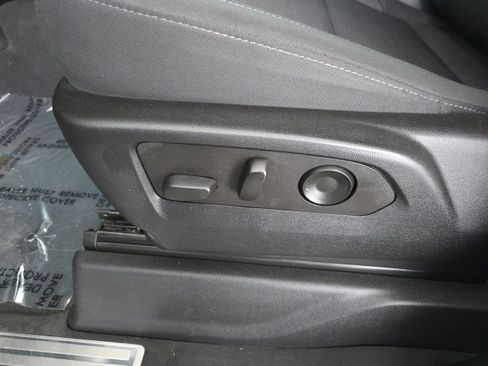 Used 2022 Chevrolet Silverado 1500 LT image 23