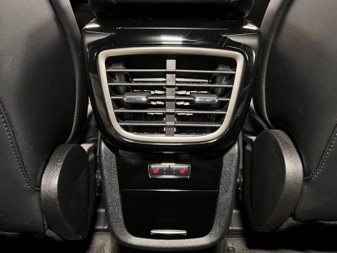 Used 2023 Lincoln Nautilus Reserve w/ Luxury Package image 13