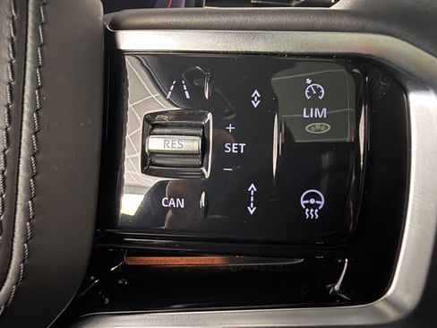 Certified 2025 Land Rover Range Rover Sport SE AWD/4WD image 29