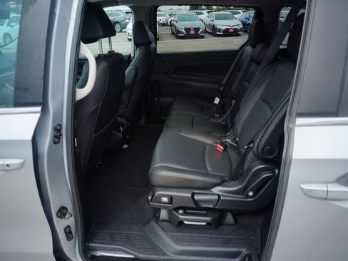 Used 2025 Honda Odyssey EX-L image 12
