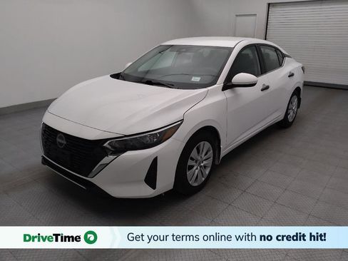 Used 2025 Nissan Sentra S image 1