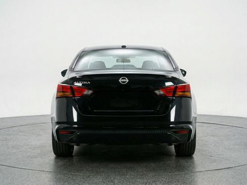 Used 2025 Nissan Altima 2.5 SV image 7