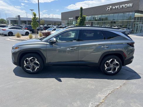Certified 2023 Hyundai Tucson Limited AWD/4WD image 12