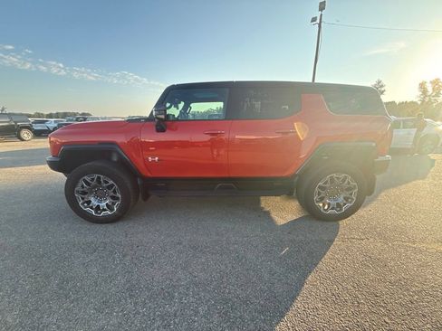 Used 2026 GMC Hummer EV SUV AWD/4WD image 2