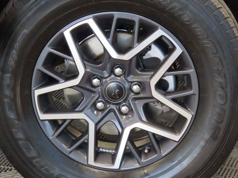 Used 2024 Jeep Wrangler Sahara image 15