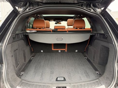 Used 2017 Land Rover Discovery Sport HSE Luxury image 27