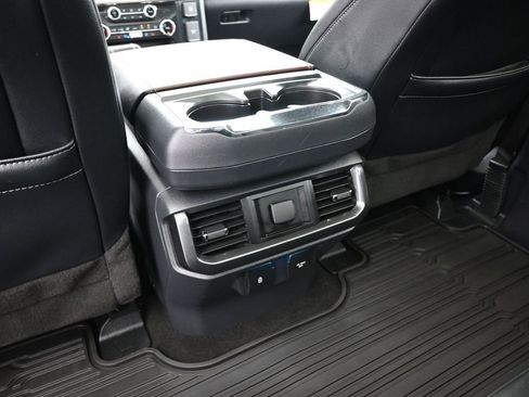 Certified 2023 Ford F150 Lariat AWD/4WD image 22