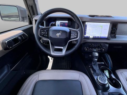 Used 2024 Ford Bronco Wildtrak AWD/4WD image 6
