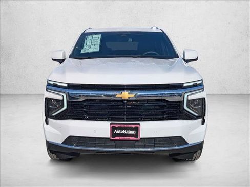 New 2026 Chevrolet Suburban LS image 2
