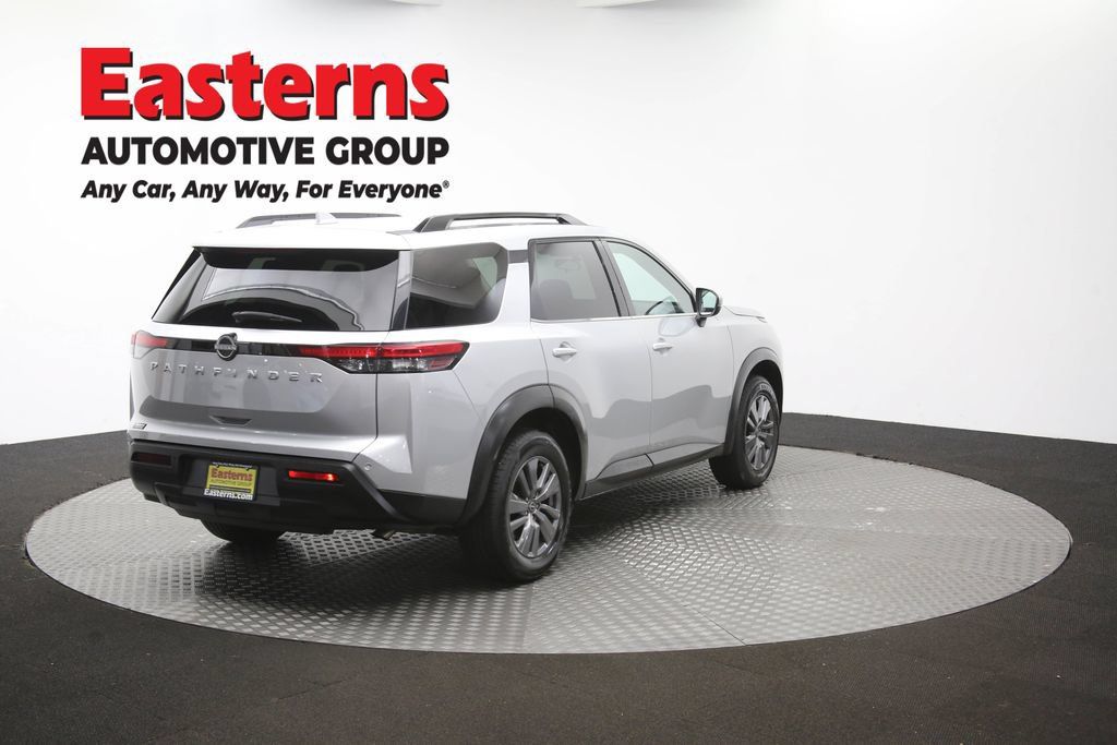 Used 2025 Nissan Pathfinder SV FWD image 44
