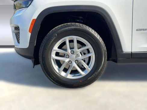 New 2025 Jeep Grand Cherokee Laredo X w/ Luxury Tech Group I image 10