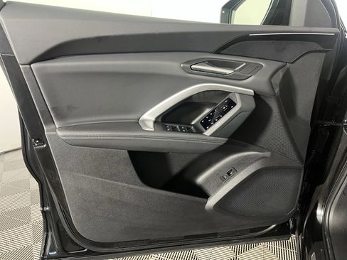 Used 2025 Audi Q5 Premium w/ Convenience Package image 20