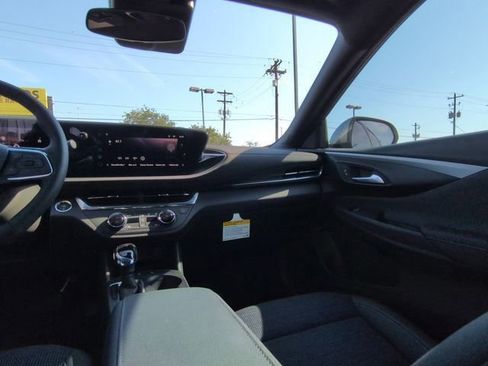 New 2026 Buick Envista Preferred w/ Convenience I Package image 3