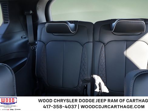 New 2026 Jeep Grand Cherokee L Summit w/ Obsidian Package AWD/4WD image 11