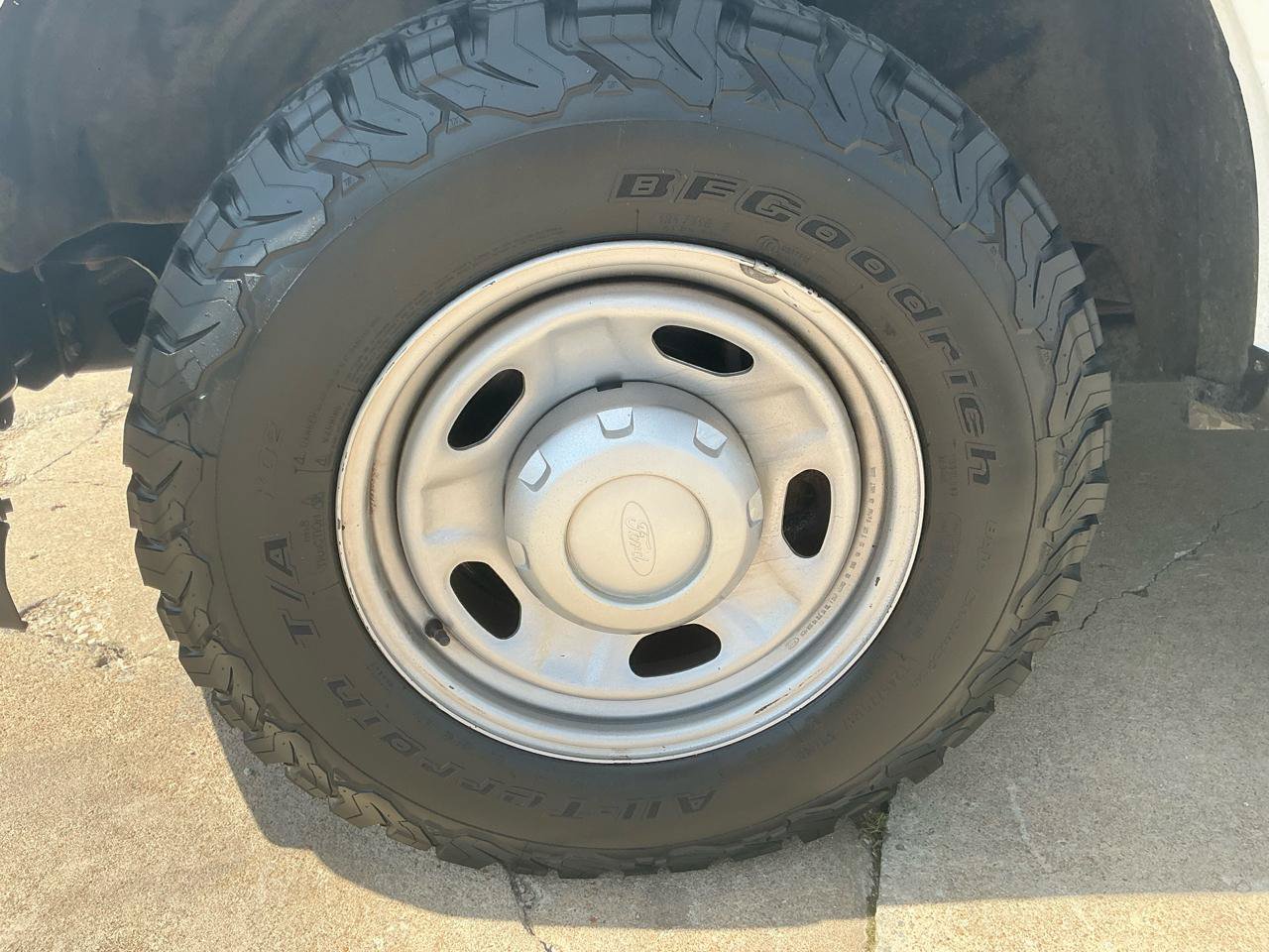 Used 2019 Ford F250 XL w/ Power Equipment Group RWD image 12