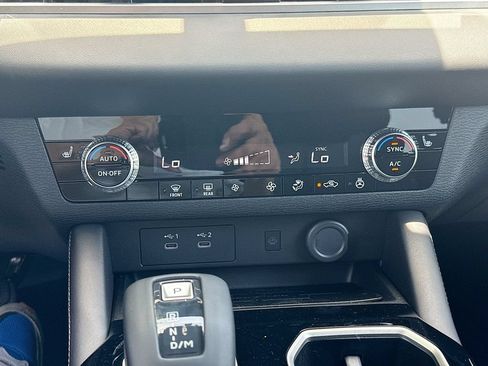 New 2026 Mitsubishi Outlander SE FWD image 16