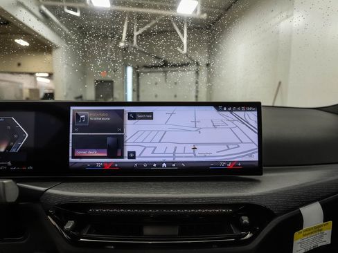 Certified 2025 BMW 330i xDrive Sedan w/ M Sport Package image 15