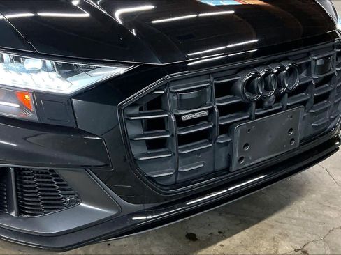 Used 2023 Audi Q8 Prestige w/ Prestige Package image 32