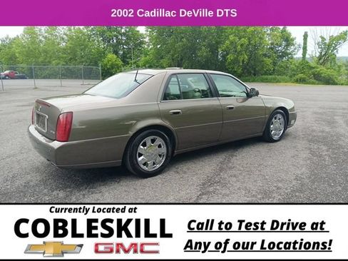 Used 2002 Cadillac De Ville DTS w/ Premium Equipment Pkg FWD image 3