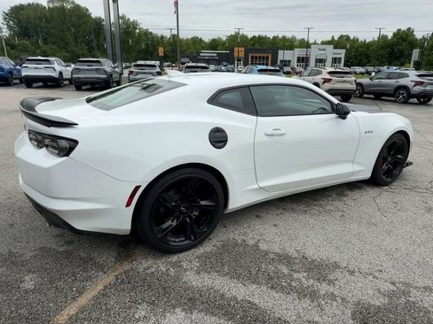 Used 2023 Chevrolet Camaro LT RWD image 8