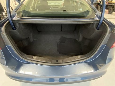 Used 2018 Ford Fusion SE w/ Fusion SE Technology Package image 15