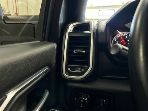 Used 2024 RAM 2500 Big Horn w/ Bed Utility Group image 19