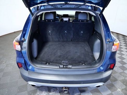 Certified 2020 Ford Escape Titanium w/ Titanium Premium Package 2.0 AWD/4WD image 8