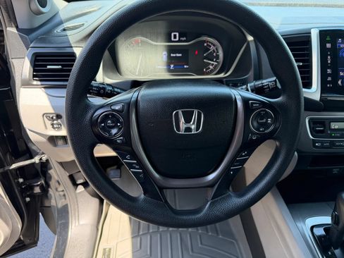 Used 2016 Honda Pilot EX image 24