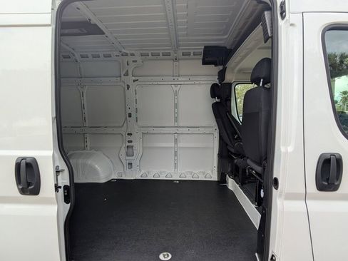 New 2026 RAM ProMaster 1500 w/ Convenience Group FWD image 16