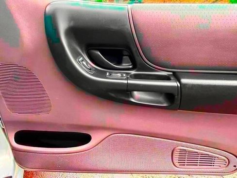 Used 2002 Ford Ranger XLT image 23