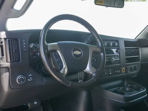 Used 2018 Chevrolet Express 2500 w/ Driver Convenience Package RWD image 15