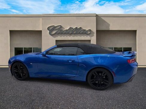 Used 2018 Chevrolet Camaro LT RWD image 6