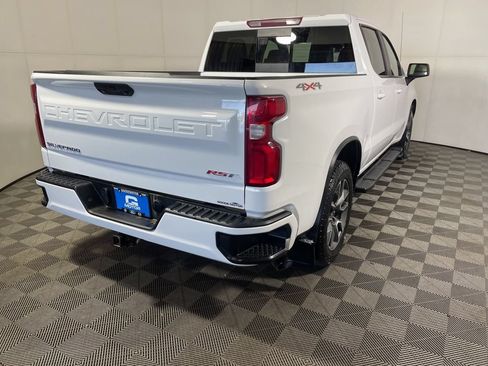 Used 2022 Chevrolet Silverado 1500 RST w/ Convenience Package II AWD/4WD image 8